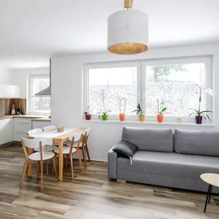 Garden House פוסטוינה